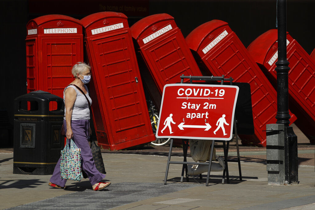 APTOPIX Virus Outbreak Britain